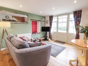 Log Cabin for 2 People in North Yorkshire, Photo 4