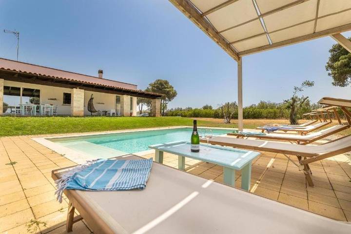 Chambre d’hôte pour 2 personnes, avec jardin et piscine ainsi que vue et terrasse à Lecce - 4