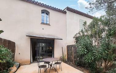 Gîte pour 2 personnes, avec jardin à Saint-Laurent-de-la-Cabrerisse