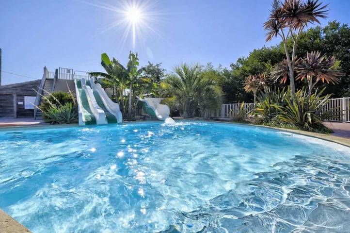 Camping für 4 Personen, mit Kinderpool in Finistère - 2