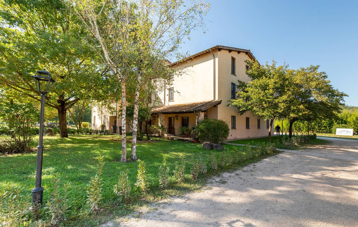 Apartamento vacacional entero, Escapada junto al lago con piscina, aire acondicionado, aparcamiento y cocina, a 2,5 km de Umbertide in Montone (Italia), Valtiberina