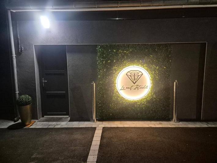 Hôtel pour 2 personnes, avec Jacuzzi ainsi que Terrasse et Sauna