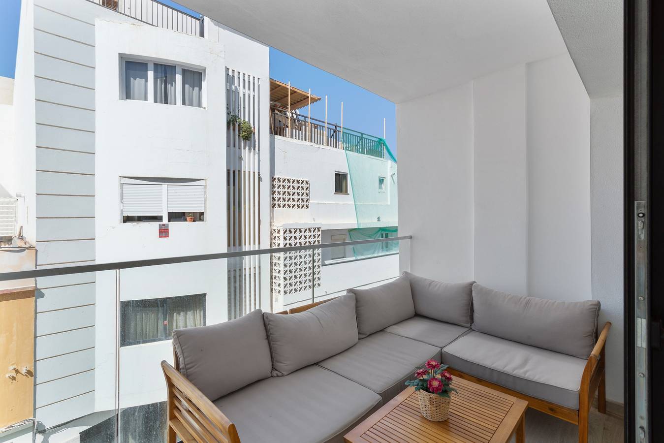 Apartamento inteiro, Apartamento de Férias 'Lupama Suite' com Piscina Privada, Wi-Fi e Ar Condicionado in El Vento, Grã Canária (Sul)