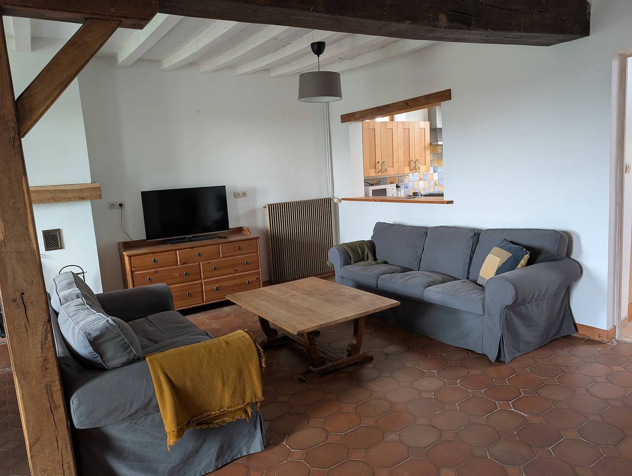 Casa de Huéspedes 'Les Hiboux' con Terraza Privada, Jardín Privado y Wi-Fi in Épuisay, Región de Vendome