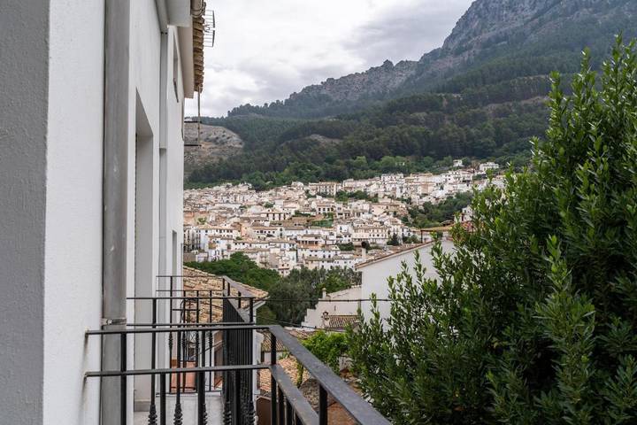 Escapadas de fin de semana para 4 personas, con vistas y terraza en Cazorla