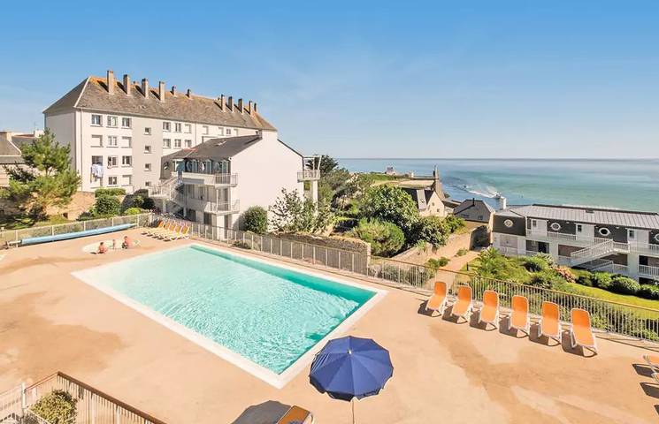 Gîte pour 4 personnes, avec piscine et vue dans Plage Tres-Cadec - 2