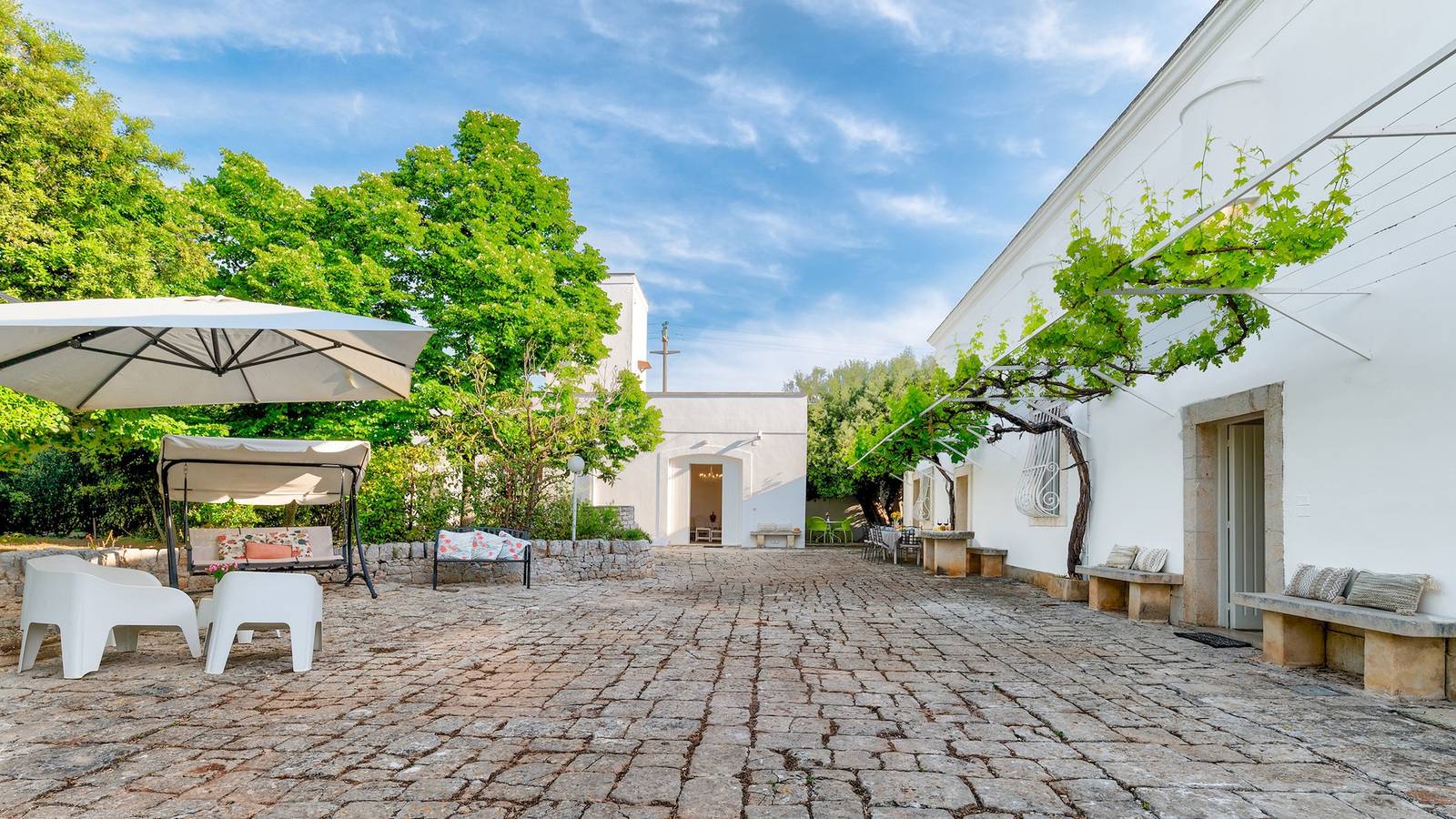 Villa Con Piscina per 10 Persone in Monopoli, Valle D'Itria