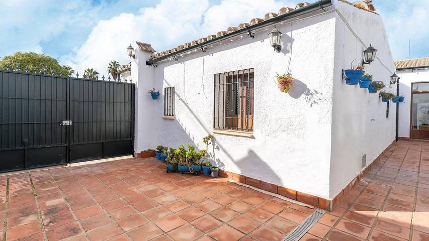 Apartamento para 5 personas, con jardín y piscina en Posadas