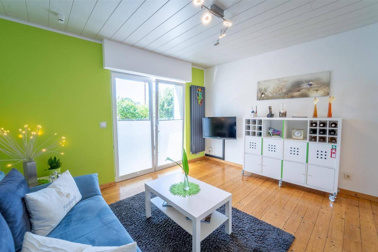 Ganze Wohnung, One-Bedroom Apartment in Metternich, Koblenz