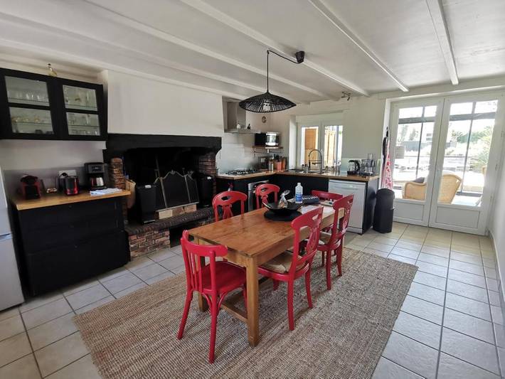 Location de vacances pour 6 personnes, avec jardin et piscine à Bricqueville-sur-Mer - 3