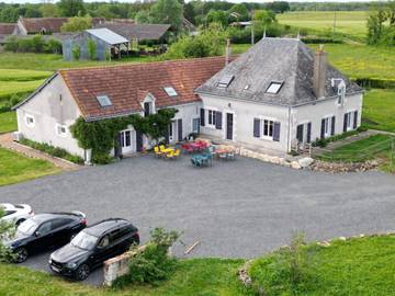 Cottage pour 2 personnes, avec jardin à Nouans-les-Fontaines