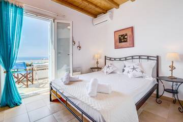 Villa With Pool for 4 People in Mykonos, Cyclades, Photo 2