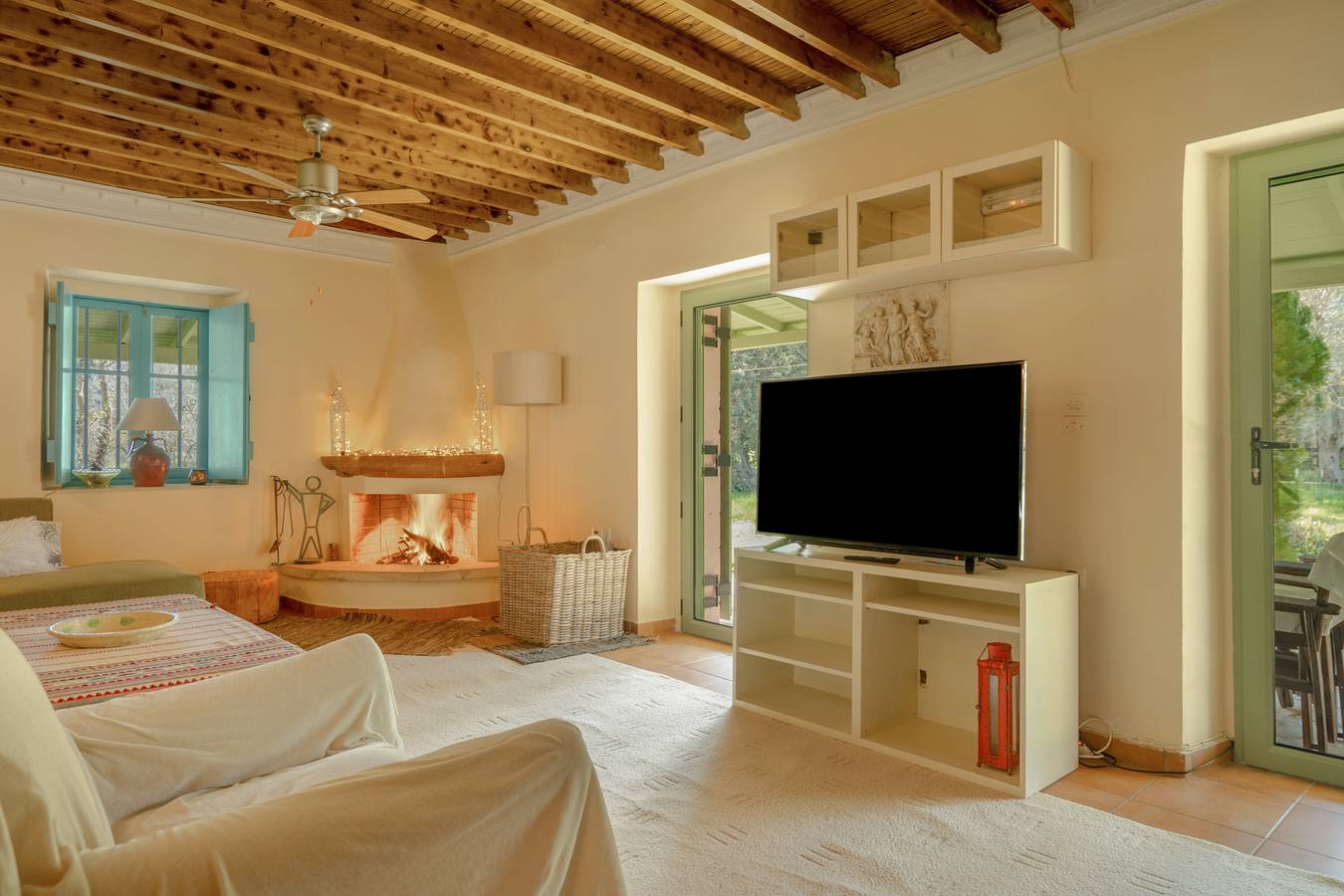 Holiday Home 'Lefkadas Bohemian Cottage' with Mountain View, Wi-Fi and Air Conditioning in Lefkada City, Greece