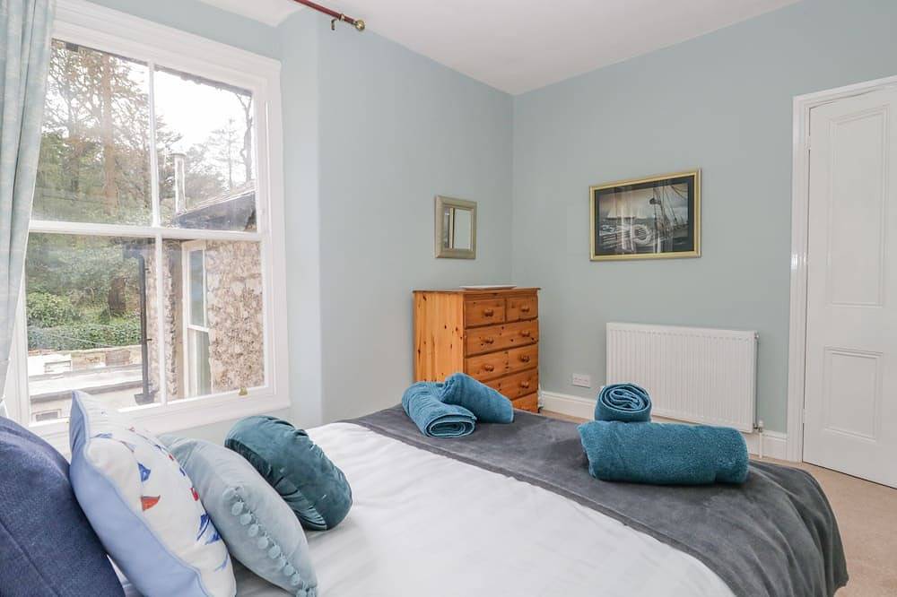 Crow'S Nest, family friendly in Arnside in Arnside, Lake District