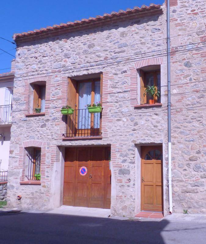 Gîte pour 4 personnes, avec terrasse à Prades - 2