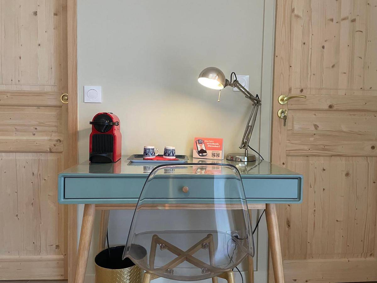 Double Room with Private Bathroom in La Teste-de-Buch, Région d'Arcachon
