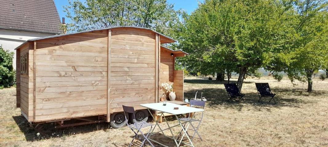 Tente pour 2 personnes, avec Jardin et Sauna dans Yonne - 4
