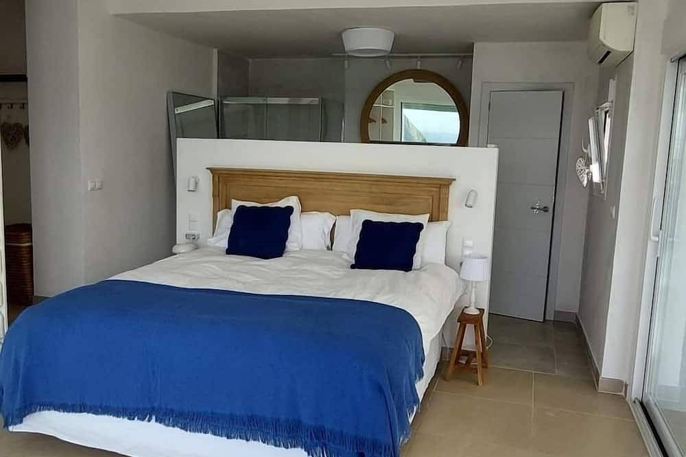 Carpe Diem Casa: Infinity pool stunning views in La Herradura, Almuñecar
