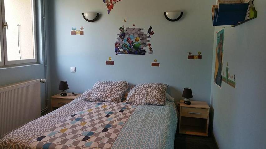 Location de vacances pour 8 personnes, avec jardin et piscine ainsi que vue et terrasse à Beaumarchés - 2