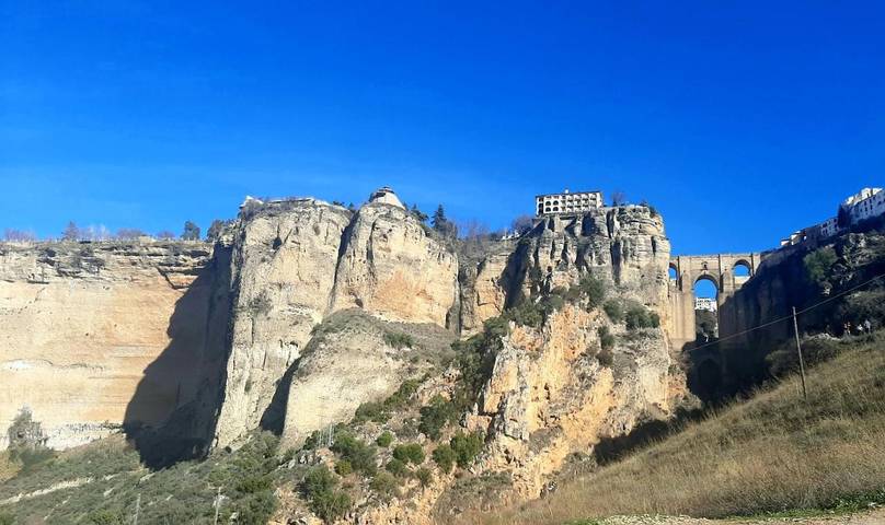 Gîte pour 2 personnes, avec piscine ainsi que jardin et vue, animaux acceptés à Ronda - 2
