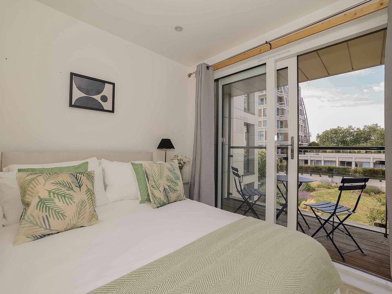 Ganze Wohnung, Ferienwohnung für 4 Personen mit Garten in Kingston an der Themse, London