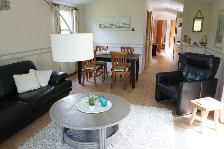 Ferienhaus für 5 Personen, mit Balkon/Terrasse und Terrasse sowie Garten in Groede - 2