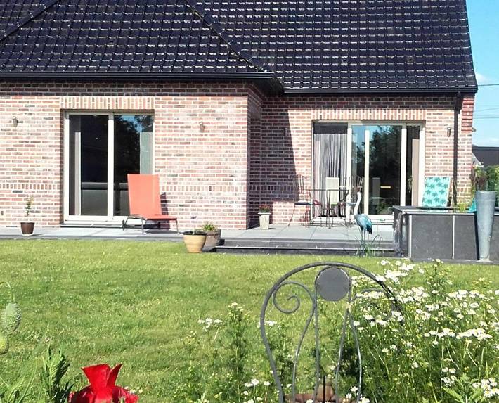 Cottage pour 6 personnes, avec jardin ainsi que vue et terrasse dans Helfaut