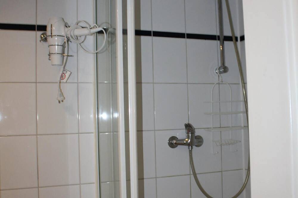 Apartamento entero, Apartamento céntrico en Bremen - también rápidamente a pie en la ciudad in Neustadt Bremen, Bremen