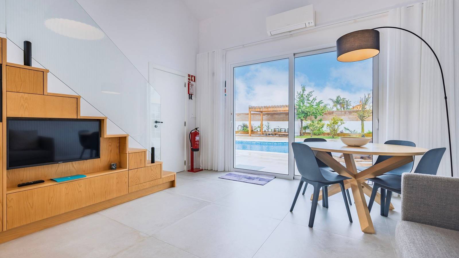 Ferienhaus für 2 Personen mit Garten in Aroeira, Corroios