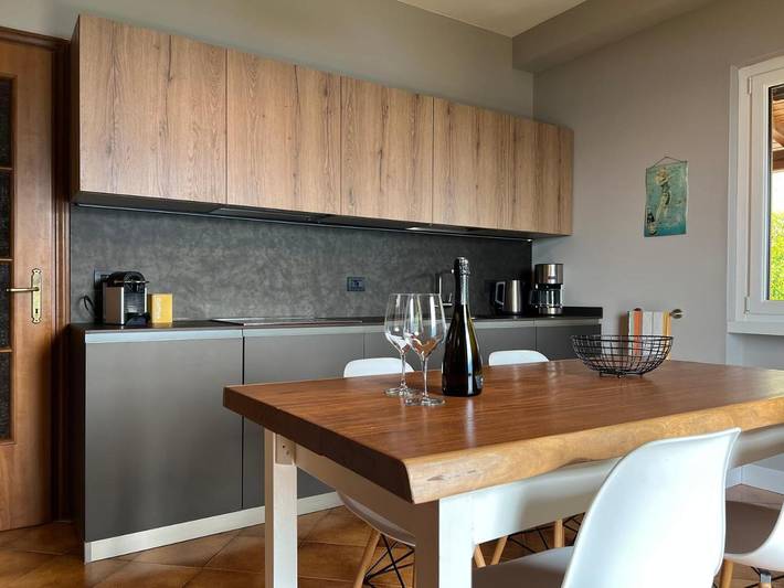 Ferienhaus für 4 Personen, mit Seeblick und Ausblick sowie Garten, mit Haustier in Tignale - 3