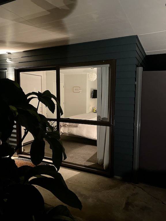 Ganze Wohnung, Das Luxus-Spa-Studio liegt nur einen kurzen Spaziergang vom Strand, dem Café und dem Golfplatz entfernt in Paraparaumu, Kapiti Coast District