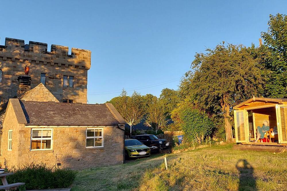 Peaceful Listed Cottage attached to Pele Tower with log stove in Northumberland