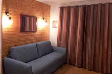 Gîte pour 4 personnes, avec sauna et balcon ainsi que jacuzzi et piscine à Orelle