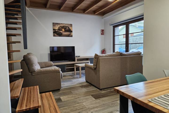 Apartamento entero, Luminoso y moderno apartamento con Wi-Fi y cocina completa in Castropol, Costa Verde
