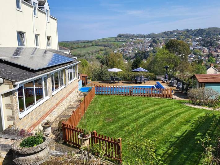 B&b for 2 people, with Terrace and Garden as well as Pool in Lyme Regis