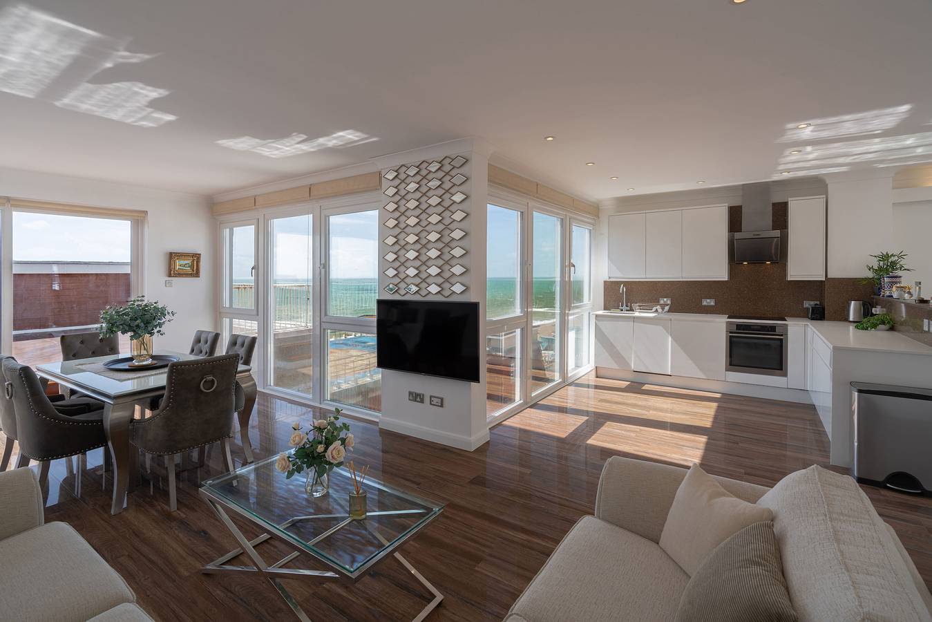 Ganze Wohnung, Ferienwohnung für 6 Personen mit Pool in Brighton, Sussex