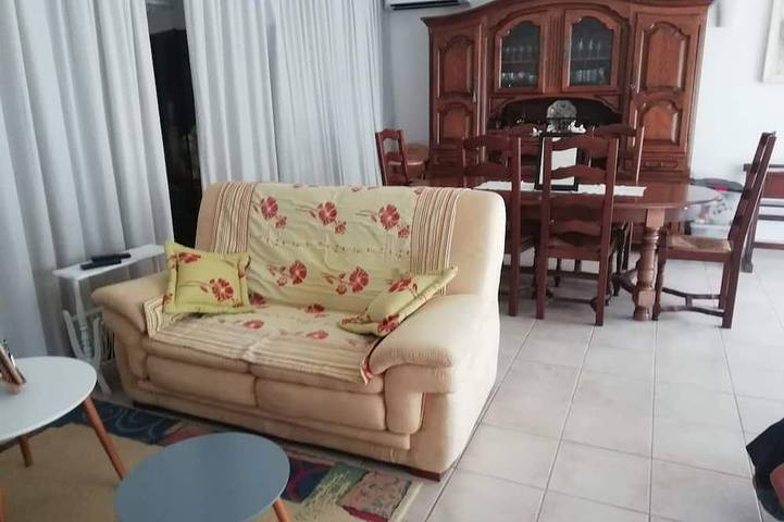 Gîte pour 5 personnes, avec terrasse et jacuzzi ainsi que piscine et jardin à Fronton - 4