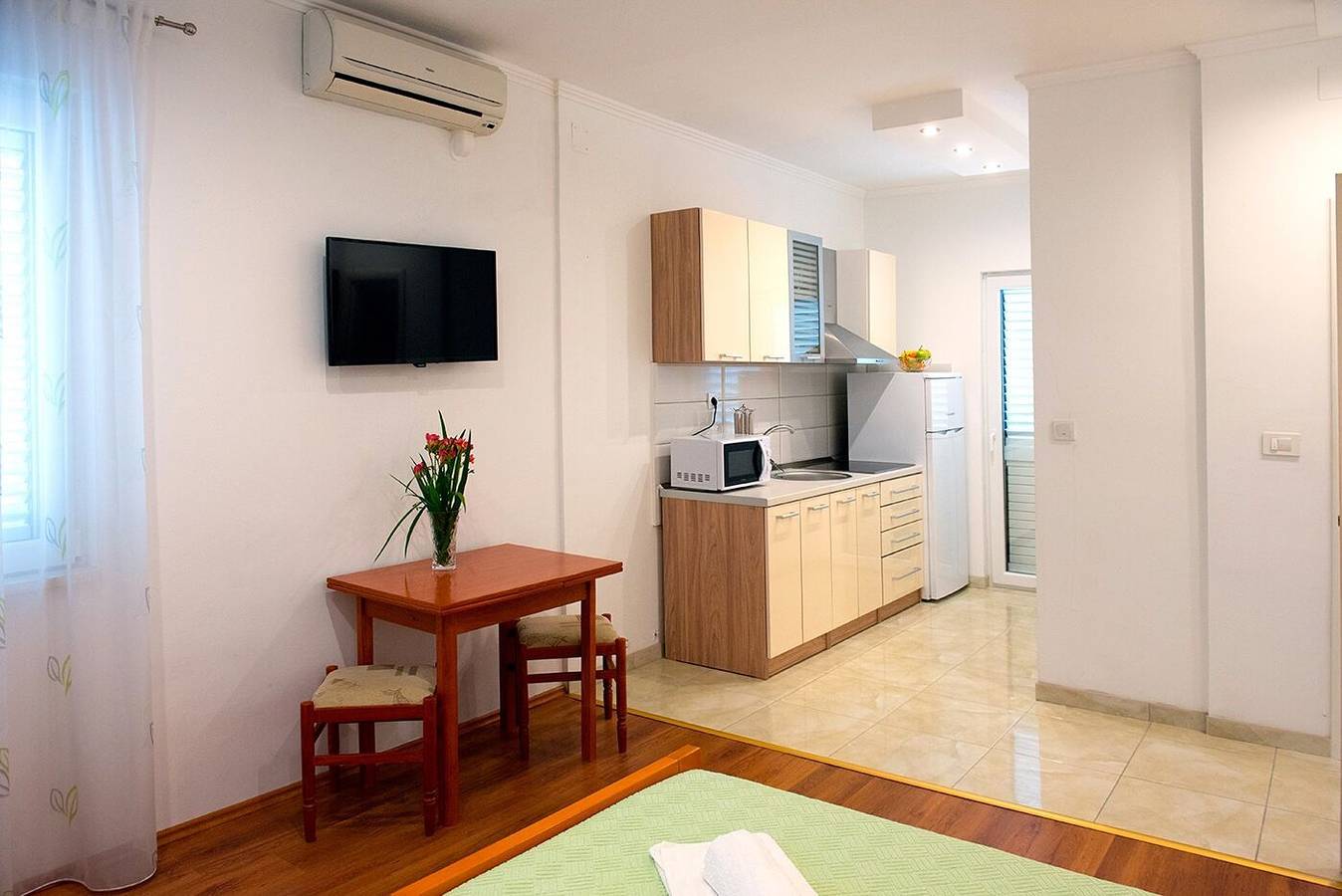 Ganzes Studio, Apartments and Rooms Robi in Podstrana, Split-Dalmatien