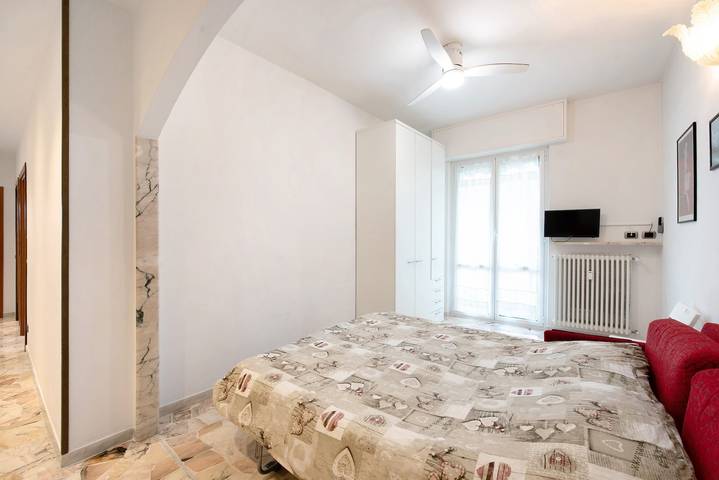 Appartamento intero, Appartamento 'Le Vele' con vista mare, giardino in comune e balcone in Spiaggia libera attrezzata Le vele, Albissola Marina