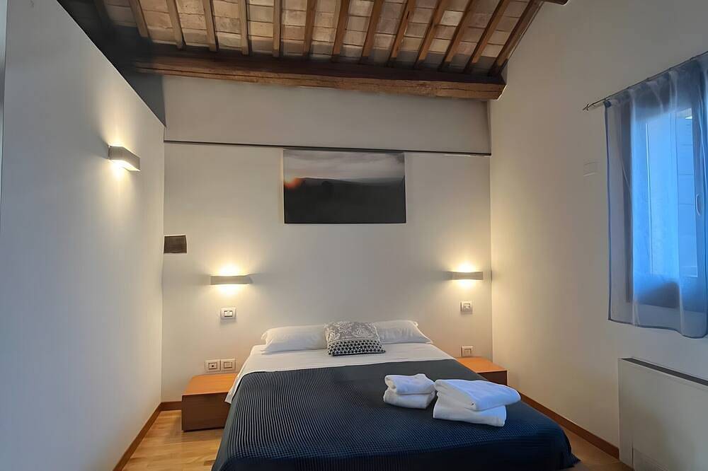 Apartamento entero, Apartamento 'Osteria Locanda Veneta' con terraza compartida, Wi-Fi y aire acondicionado in Mirano, Provincia de Venezia