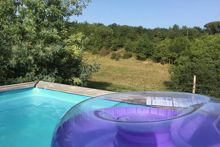 Maison de campagne pour 4 personnes, avec terrasse et jardin à Saint-Paul-Lizonne