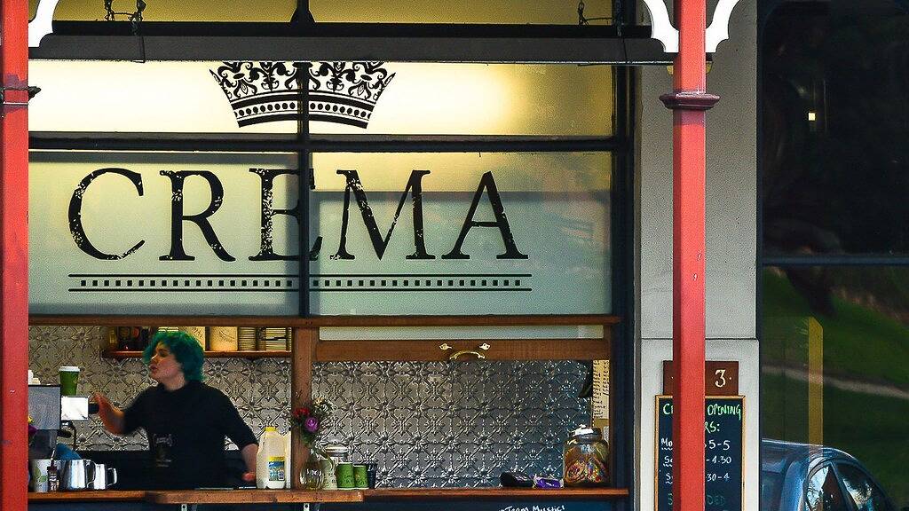 Ganze Wohnung, Stilvoll renoviertes historisches Apartment in einer ruhigen, von Bäumen gesäumten Straße in der Nähe des Geschäftsviertels in Bathurst, New South Wales