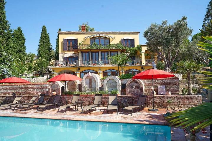 Alojamiento y desayuno para 2 personas, con vistas además de jardín y piscina, Se admiten mascotas - 1