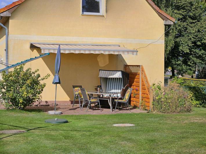Ferienwohnung für 5 Personen, mit Garten und Seeblick sowie Terrasse, kinderfreundlich in Dargen - 3