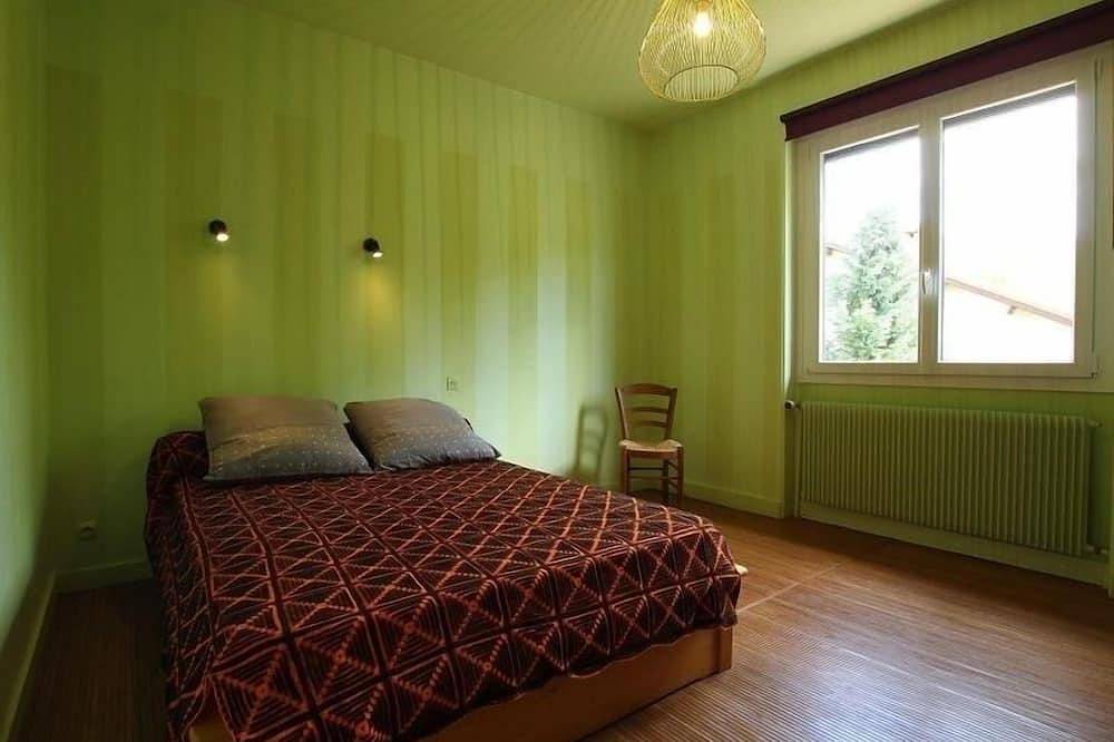 Casa rural renovada con terraza cerca de Retournac in Retournac, Macizo Central