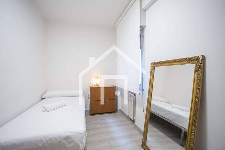 Appartement entier, Appartement-Appartement-Sdb privée avec douche-Vue ville-Ático Quintana II in Oviedo, Chaîne Cantabrique