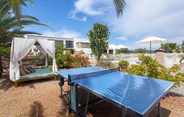 Finca in Santa Eulària des Riu, Ibiza Osten für 8 