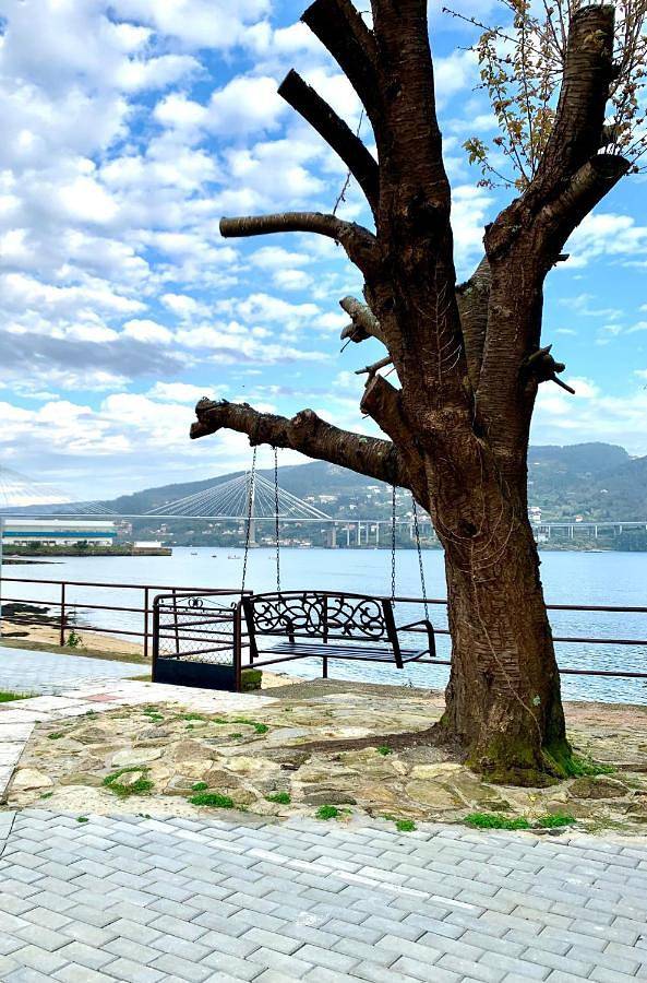 Casa de vacaciones para 4 personas, con Balcón y Terraza además de Jardín y Vistas en Moaña