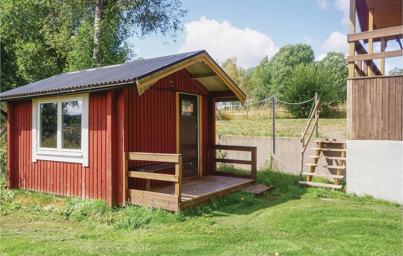 Hus för 6 Personer med sjöutsikt in Gällstads distrikt, Västergötland