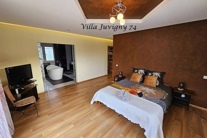Villa 5★ 15 pers - Piscine, Sauna, Billard, Pétanque in Juvigny, Région de Saint-Julien-en-Genevois